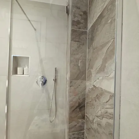Sea Nest Retreat Apartment Golem (Tirana)